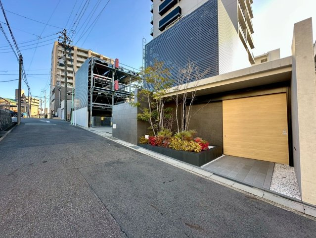 プラセシオン千種自由ヶ丘のエントランス