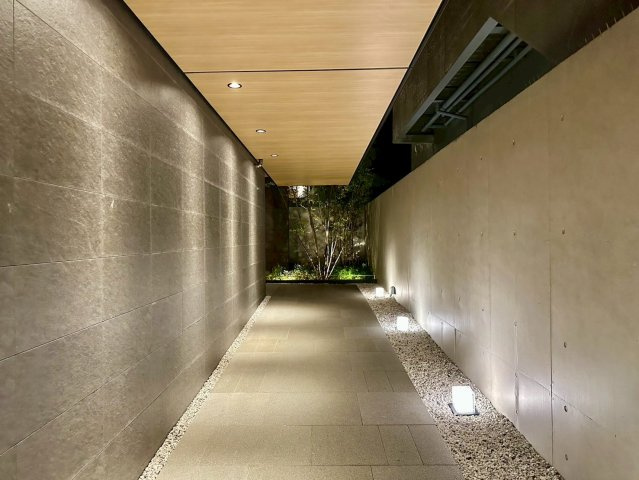 プラセシオン千種自由ヶ丘のエントランス