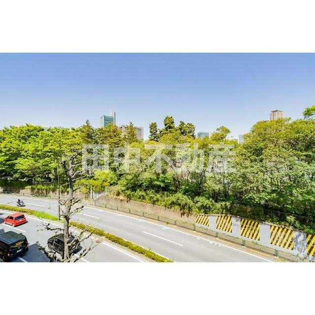 オーパスレジデンス南青山の展望