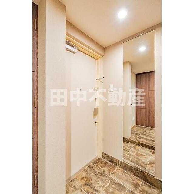 オーパスレジデンス南青山の玄関