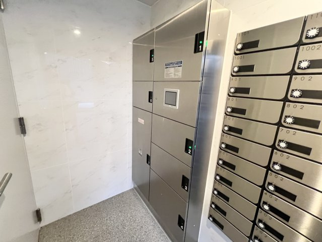 THE BAY FLAT(ザベイフラット)のその他共用部分|宅配ボックス