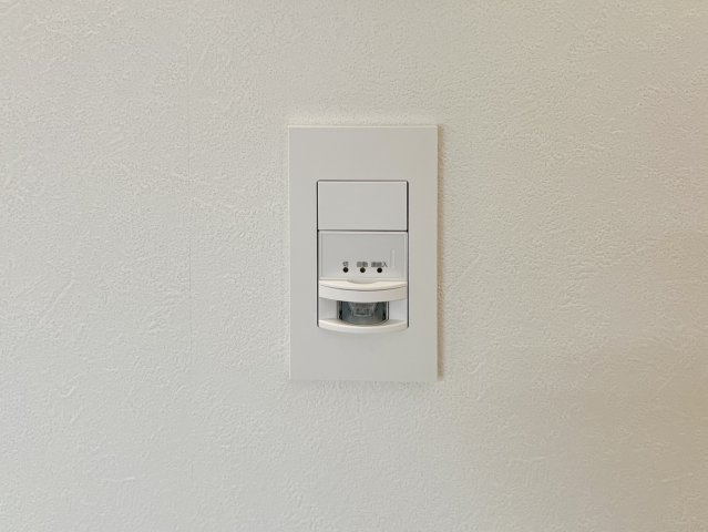 THE BAY FLAT(ザベイフラット)の設備|室内人感センサーライト