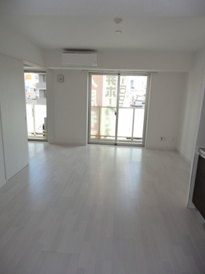 【居間・リビング】 | SKY RESIDENCE 1 | 使いやすい居間です