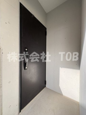 【その他】 | ルナサテラート | 1F　F号室　玄関ドア