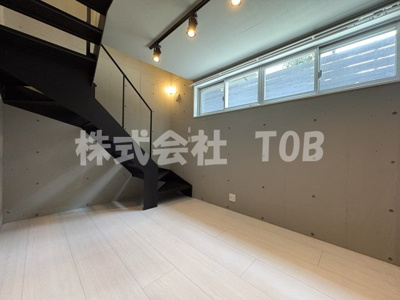 【洋室】 | ルナサテラート | B1　洋室