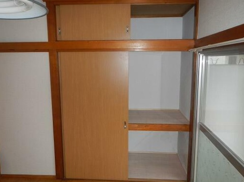 ハイム中央の収納