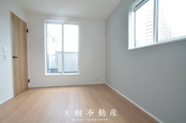 【洋室】 | 座間市相武台2丁目　新築戸建て　全１棟【仲介手数料無料】 | 2階　洋室2（6.0帖）
