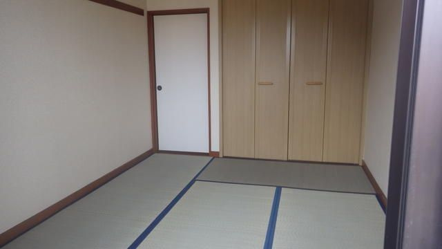 メゾンホークロードの和室