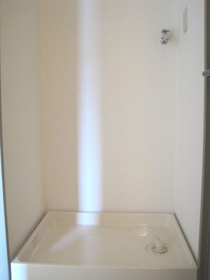 【設備】 | ユニゾン5 | 洗濯機置場