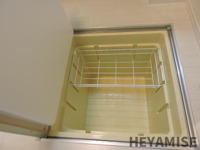 カーサアレテオのその他|床下収納※反転間取りのお部屋の写真です※