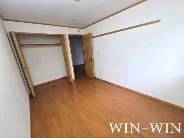 ドルフ・サンフラワー Ⅱの洋室