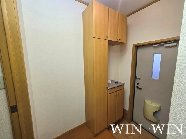 ドルフ・サンフラワー Ⅱの玄関