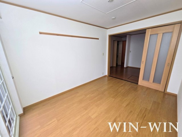 ドルフ・サンフラワー Ⅱの居間・リビング