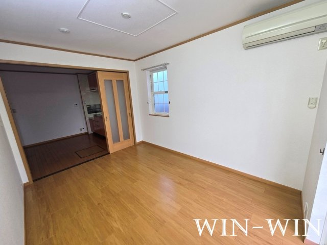 ドルフ・サンフラワー Ⅱの居間・リビング