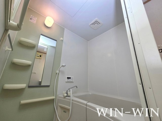 ドルフ・サンフラワー Ⅱの浴室