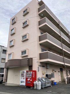 【外観】 | 東急田園都市線「宮崎台」駅まで徒歩圏内！鉄筋コンクリートの5階建てマンションです☆通勤通学はもちろん、お買い物やお出かけにもGood☆