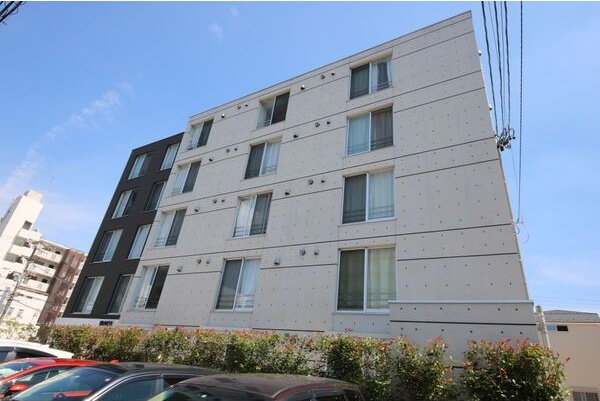 Branche桜山Chambreの駐車場