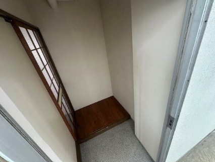 泉マンションの玄関