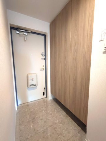 ブリティッシュ・ティンバー泉佐野スウィートの玄関