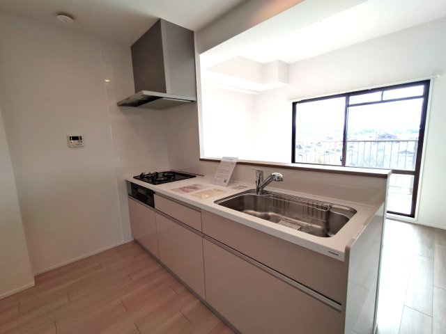 ブリティッシュ・ティンバー泉佐野スウィートのキッチン