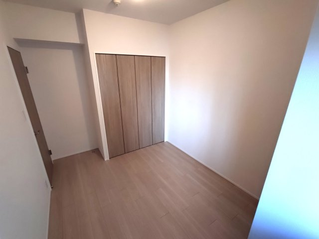 ブリティッシュ・ティンバー泉佐野スウィートの洋室