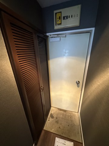 アビタシオンの玄関