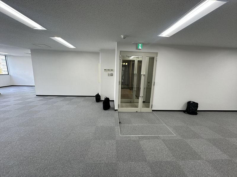 第２１中央ビルの洋室