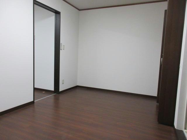 Dermozo（デルモゾ）の内装