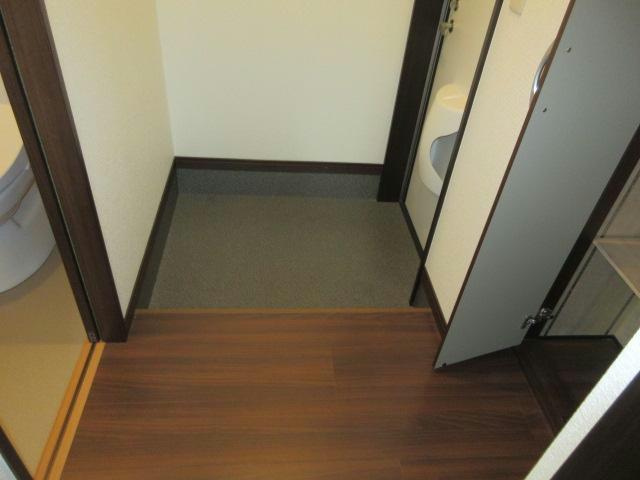 Dermozo（デルモゾ）の玄関