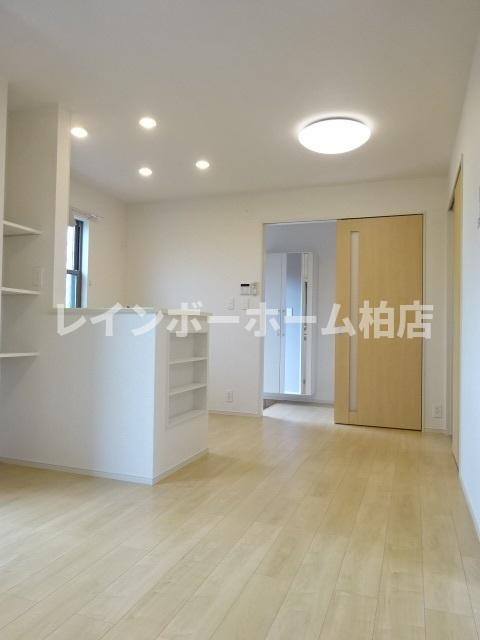 【非対面対応】接客・申込・契約オンライン！LINE×相談可！の居間・リビング|使いやすいリビングです