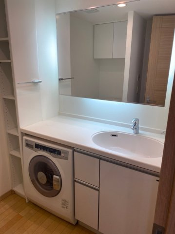 品川タワーフェイスのキッチン|※備付洗濯機あり写真のものから昨年交換済みです