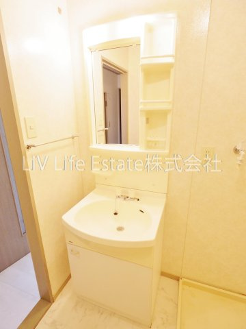 小平市上水南町１丁目のアパートの洗面所|同仕様写真