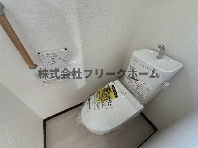 武蔵野市境南町３丁目の一戸建てのトイレ