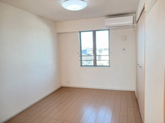 【寝室】 | サンライト | 寝室にいかがでしょうか