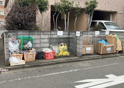 【設備】 | ライオンズマンション八王子第３ | 共有部分は、住民なら誰もが使える設備のこと。例えば駐車場やエレベーター、インターネット設備、セキュリティ設備などがあります。他にも、マンションの廊下・外部階段やエントランス・ゴミ置き場などがあります。