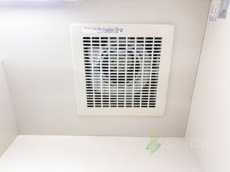 【キッチン】 | サーラ南青山 | 換気扇　キッチン