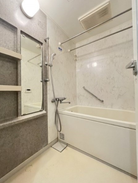 ライオンズシティ荻窪の浴室