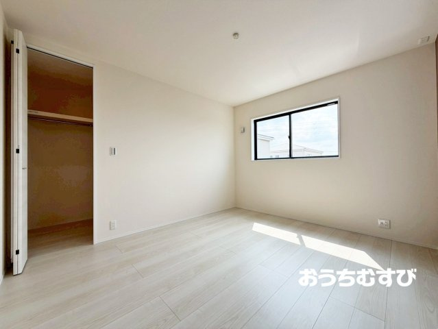 尾張旭市東印場町(全5棟)の洋室