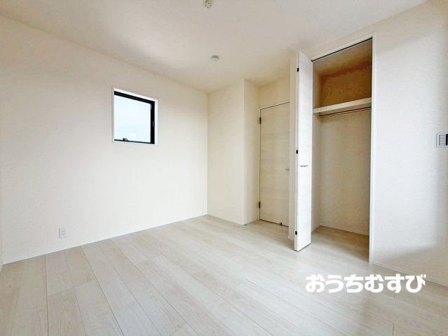 尾張旭市東印場町(全5棟)の洋室