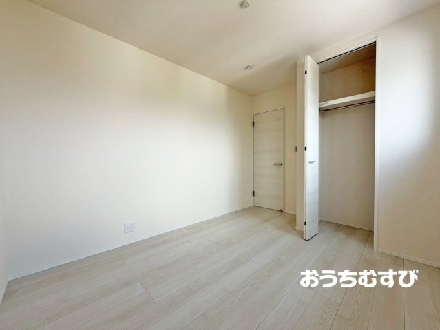 尾張旭市東印場町(全5棟)の洋室