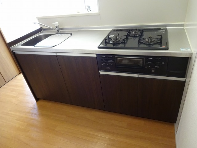 リアン湘南のキッチン|別号室の同仕様の参考写真です。