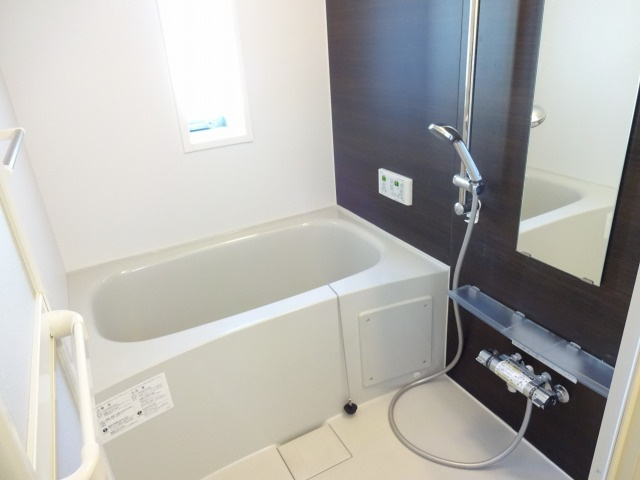 リアン湘南の浴室|別号室の同仕様の参考写真です。