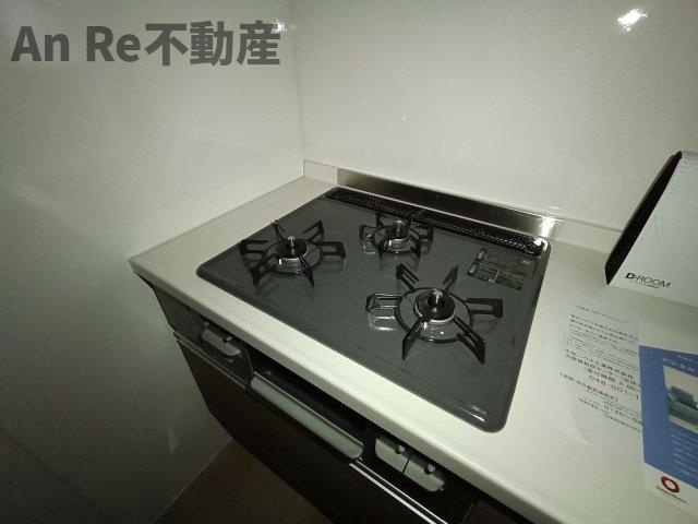 川口市戸塚２丁目のアパートのキッチン
