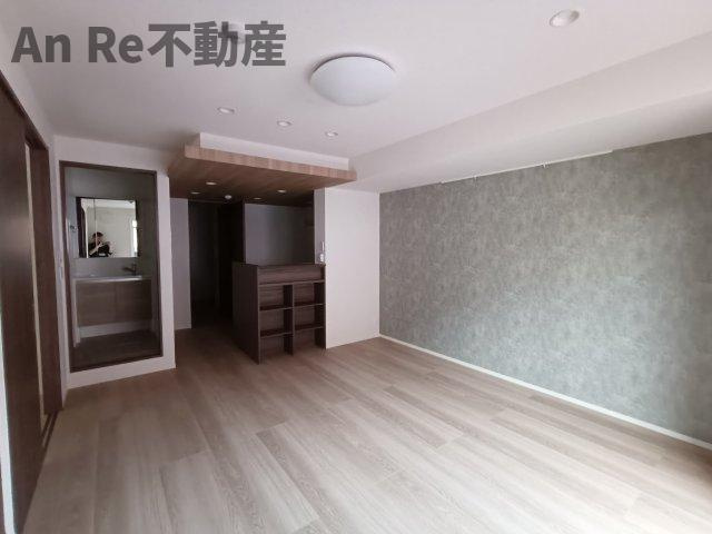 川口市戸塚２丁目のアパートの居間・リビング