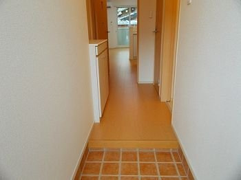 サン　ツインズ　Ａの玄関|ゆったりとした玄関です