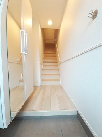 アイルーⅡの玄関|落ち着いた玄関です