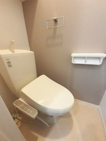 アイルーⅡのトイレ|清潔感のあるトイレです