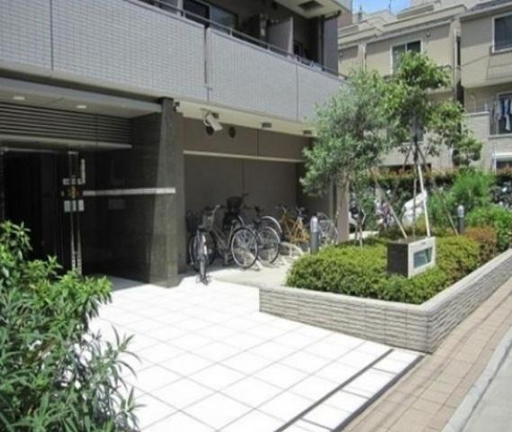 日神デュオステージ蔵前ネクストのエントランス