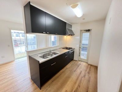 【キッチン】 | ノーブルタウン豊中 | ※同タイプの写真となり、実際のお部屋とは異なる場合があります