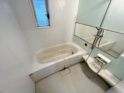 【浴室】 | ノーブルタウン豊中 | ※同タイプの写真となり、実際のお部屋とは異なる場合があります